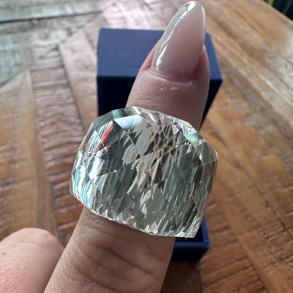 Swarovski Nirvana Clear Ring - Picture 3 of 5